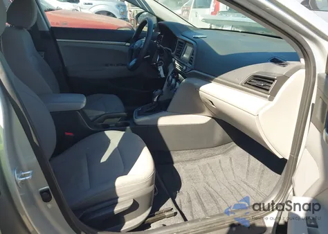 2019 Hyundai Elantra Se из США, поврежденный, VIN 5NPD74LF4KH449031